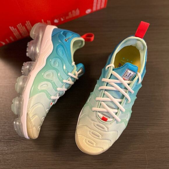 Nike Air Vapormax Mint Foam Metallic Silver Ombre Sneaker Womens 6.5 NEW - Picture 3 of 10